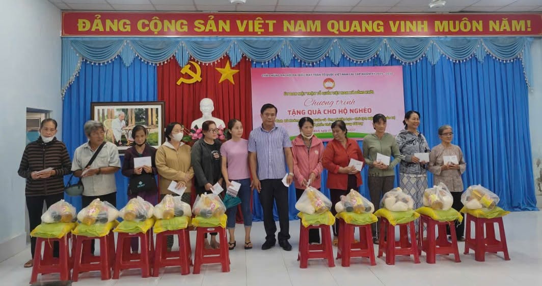 Đồng Khởi: Đẩy mạnh tuyên truyền và chăm lo an sinh xã hội