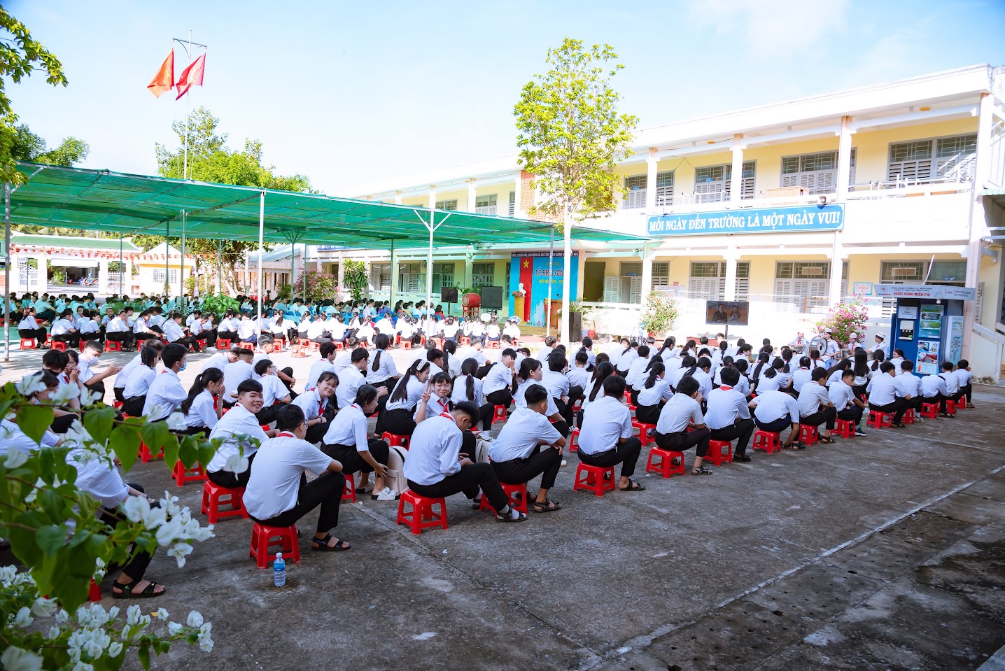 ĐỒNG KHỞI CÓ 96,98% HỌC SINH SAU TỐT NGHIỆP THCS TIẾP TỤC HỌC TẬP