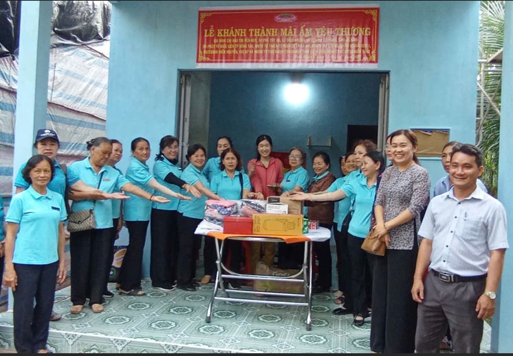 Xã Đồng Khởi: Bàn giao nhà tình thương tại ấp Phú Tây Hạ