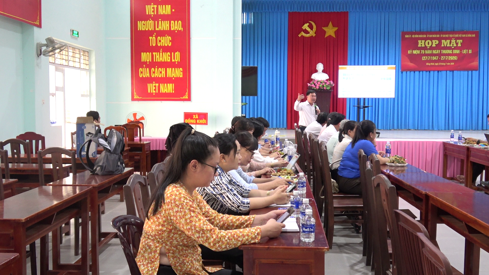 ĐỒNG KHỞI TẬP HUẤN KIẾN THỨC, NÂNG CAO KỸ NĂNG CHUYỂN ĐỔI SỐ